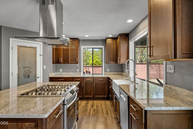 1615 NW Olmar Drive, Grants Pass, OR 97526