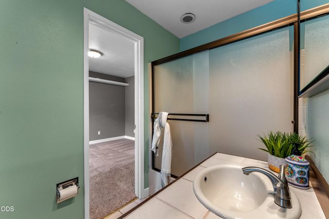 1615 NW Olmar Drive, Grants Pass, OR 97526