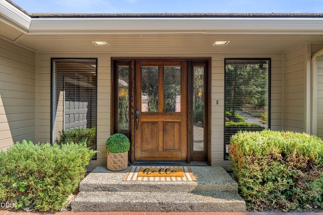 1615 NW Olmar Drive, Grants Pass, OR 97526