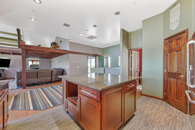 2181 Garden Hwy, Sacramento, CA 95833