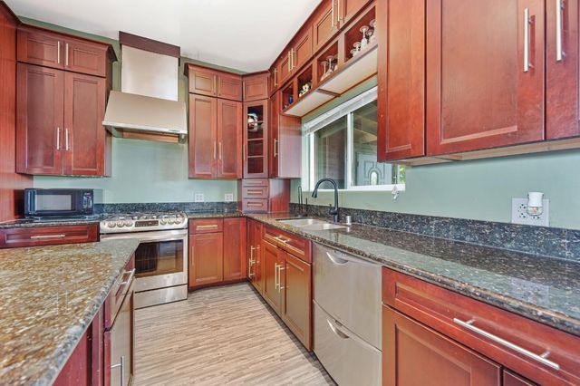 2181 Garden Hwy, Sacramento, CA 95833