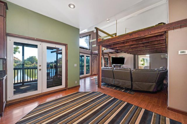2181 Garden Hwy, Sacramento, CA 95833