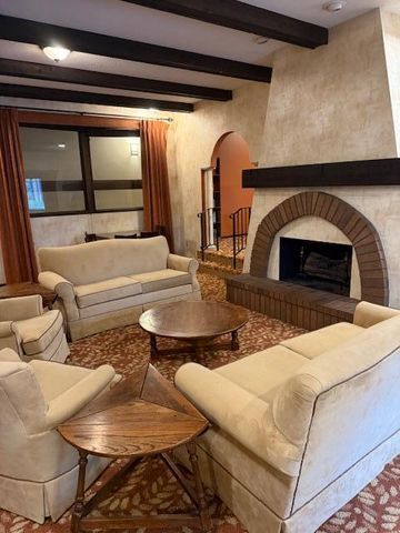 7350 York Avenue S 203, Edina, MN 55435