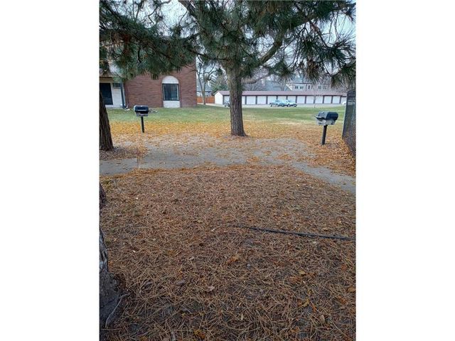 7350 York Avenue S 203, Edina, MN 55435