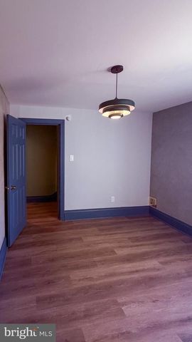 2213 E THOMPSON ST, Philadelphia, PA 19125