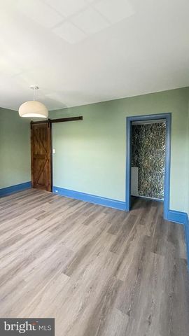 2213 E THOMPSON ST, Philadelphia, PA 19125