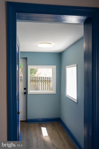 2213 E THOMPSON ST, Philadelphia, PA 19125
