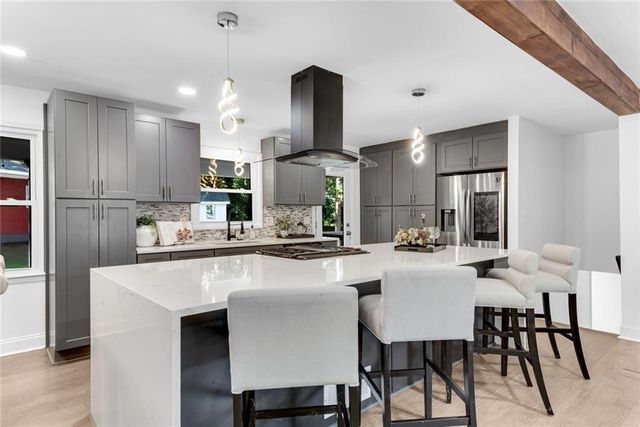 706 Ketchem Drive, Marietta, GA 30066
