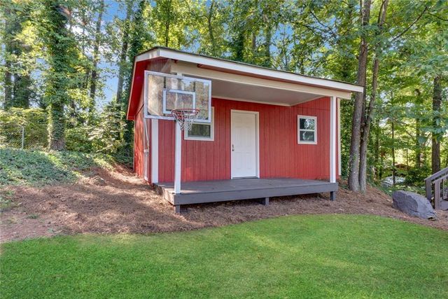 706 Ketchem Drive, Marietta, GA 30066