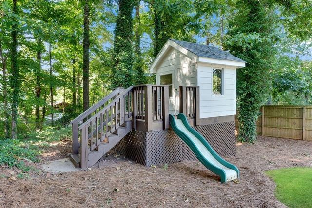 706 Ketchem Drive, Marietta, GA 30066