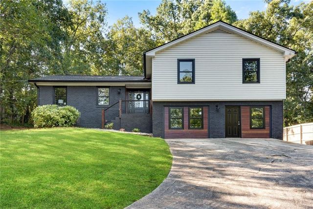 706 Ketchem Drive, Marietta, GA 30066