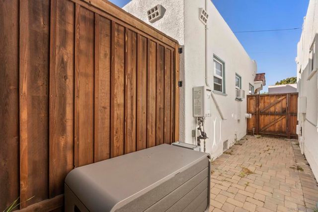 4730 Oregon St, San Diego, CA 92116