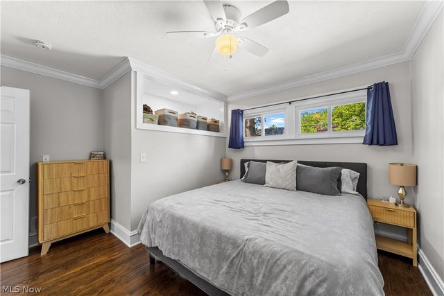 560 Elmwood Road, Bay Village, OH 44140