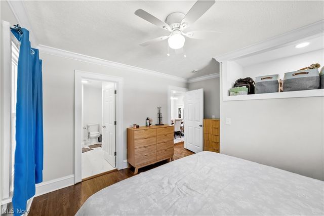 560 Elmwood Road, Bay Village, OH 44140