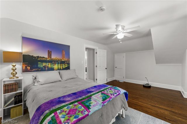 560 Elmwood Road, Bay Village, OH 44140