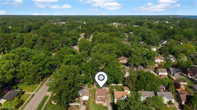 560 Elmwood Road, Bay Village, OH 44140