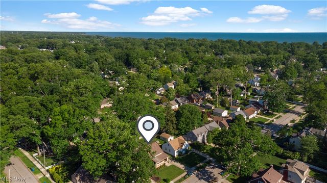 560 Elmwood Road, Bay Village, OH 44140