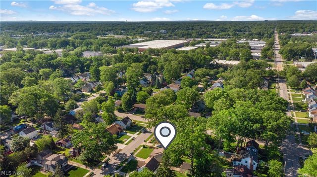 560 Elmwood Road, Bay Village, OH 44140