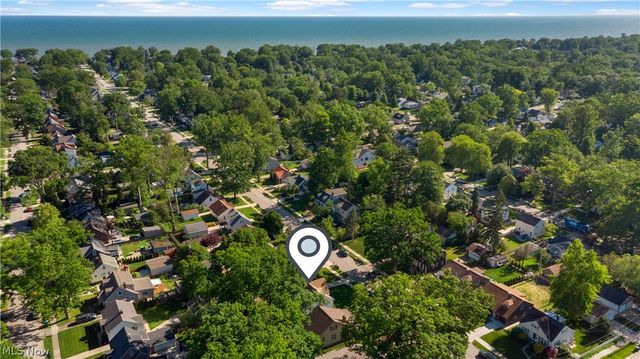 560 Elmwood Road, Bay Village, OH 44140