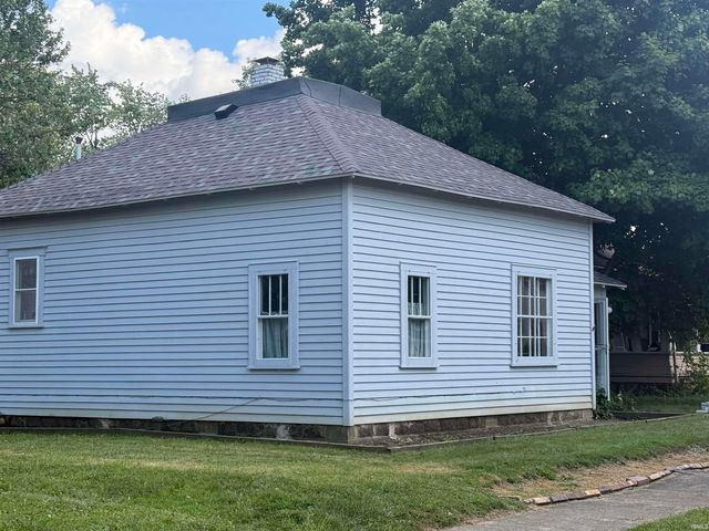 1208 N Jefferson Street, Hartford City, IN 47348