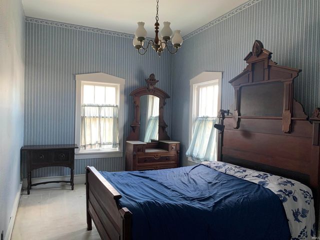 1208 N Jefferson Street, Hartford City, IN 47348