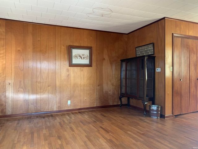 1208 N Jefferson Street, Hartford City, IN 47348