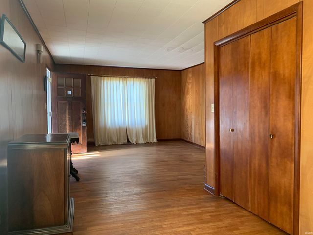 1208 N Jefferson Street, Hartford City, IN 47348