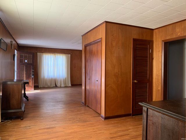 1208 N Jefferson Street, Hartford City, IN 47348