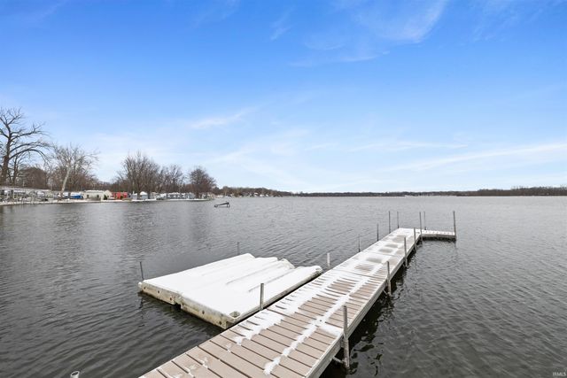 42 EMS B63 Lane, Warsaw, IN 46582