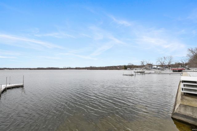 42 EMS B63 Lane, Warsaw, IN 46582