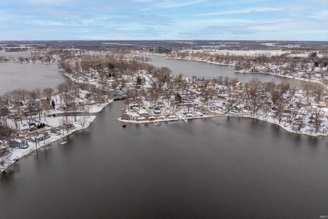 42 EMS B63 Lane, Warsaw, IN 46582