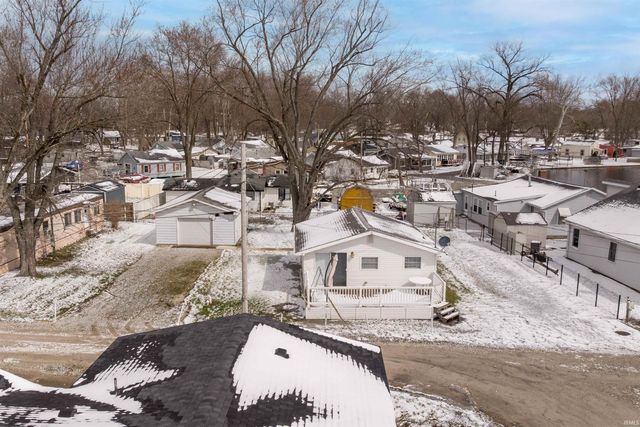 42 EMS B63 Lane, Warsaw, IN 46582