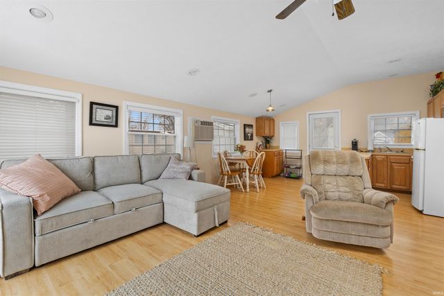 42 EMS B63 Lane, Warsaw, IN 46582