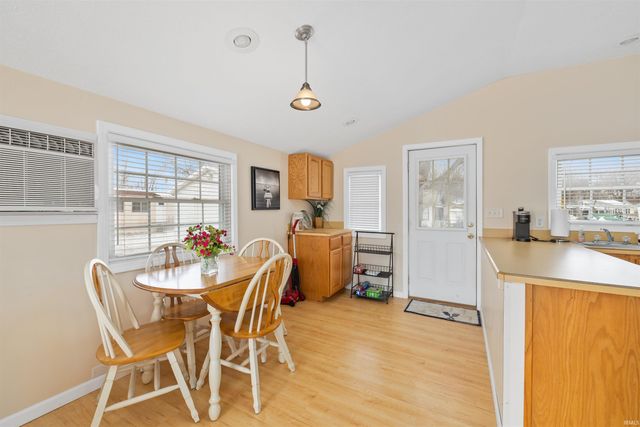 42 EMS B63 Lane, Warsaw, IN 46582