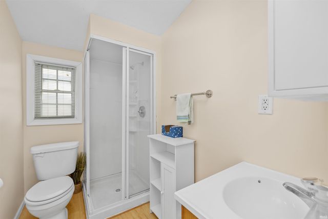 42 EMS B63 Lane, Warsaw, IN 46582