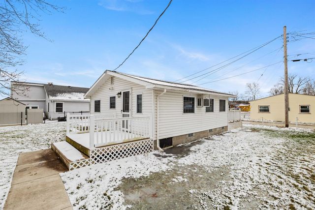 42 EMS B63 Lane, Warsaw, IN 46582