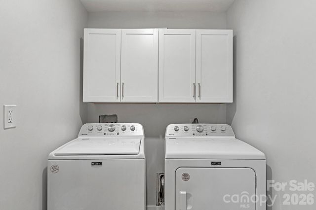 409 Robinson Avenue, Matthews, NC 28104