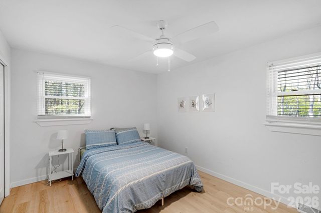 409 Robinson Avenue, Matthews, NC 28104