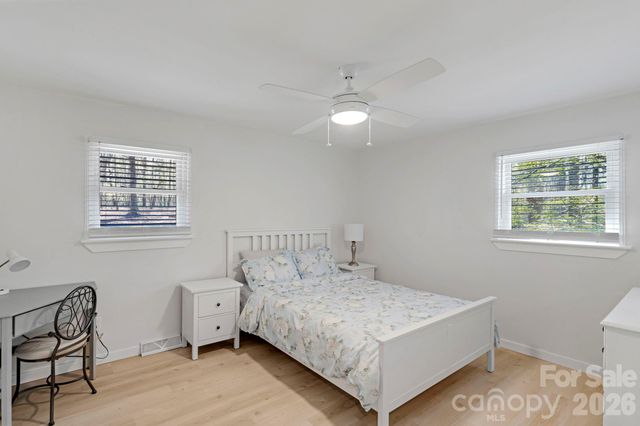 409 Robinson Avenue, Matthews, NC 28104