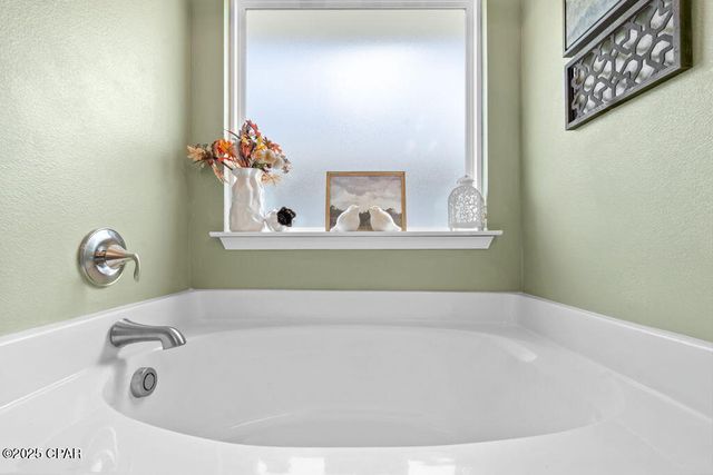 11434 Palm Breeze Street, Panama City, FL 32404