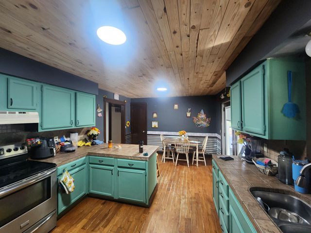 114 Hayes Street, Bakersfield, MO 65609