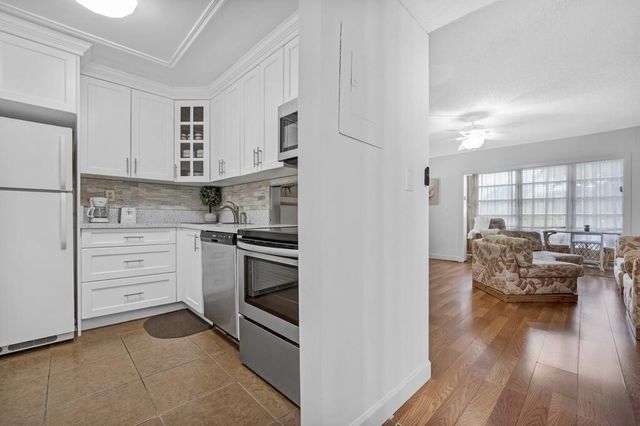 8280 SW 24TH Street 7210, North Lauderdale, FL 33068