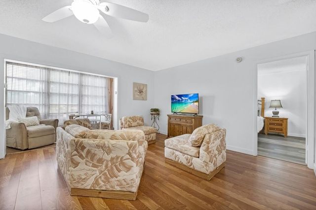 8280 SW 24TH Street 7210, North Lauderdale, FL 33068