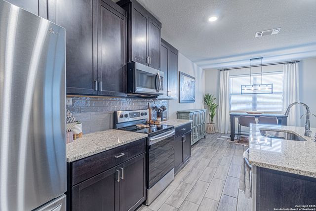 205 Pudu Trl, Cibolo, TX 78108