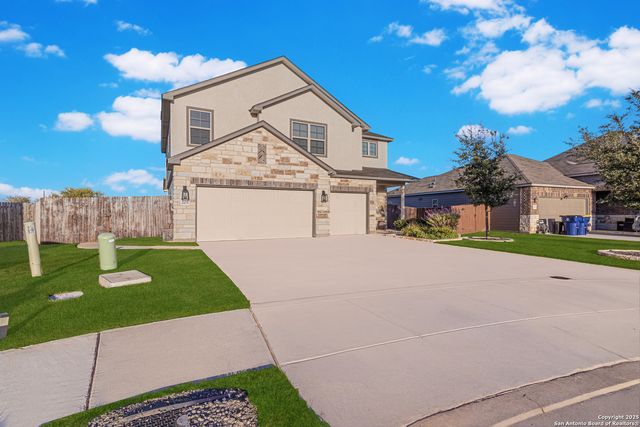 205 Pudu Trl, Cibolo, TX 78108