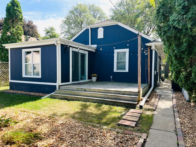2151 Eleanor Avenue, Saint Paul, MN 55116