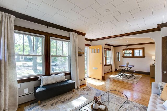 2151 Eleanor Avenue, Saint Paul, MN 55116