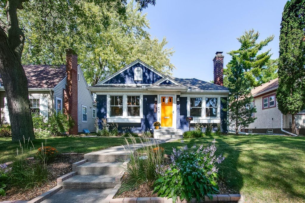 2151 Eleanor Avenue, Saint Paul, MN 55116