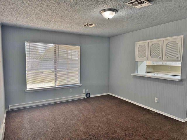 5106 NW Cherry Ave, Lawton, OK 73505