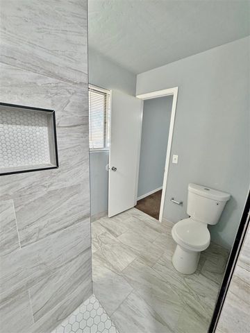 5106 NW Cherry Ave, Lawton, OK 73505